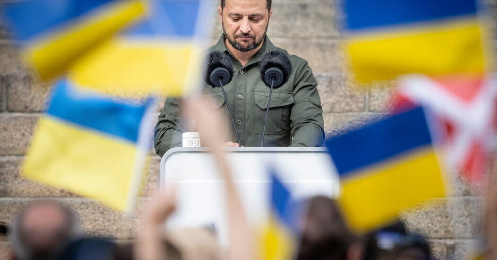 Zelensky arrives in Greece, aiming to boost support for Ukraine