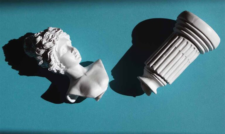 Tourist breaks ‘blasphemous’ Roman statues, citing Jerusalem syndrome as defense