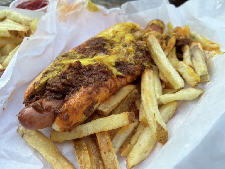 Lovely’s Oakland Chili Dogs Spread a Classic Midwest Hot Dog