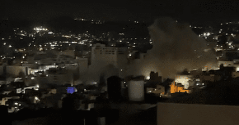 American mother and daughter, first hostages freed by Hamas, arrive in Israel – Israel News