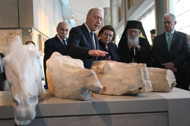 Greece to recover 351 looted antiquities from art dealer Robin Symes – ARTnews.com