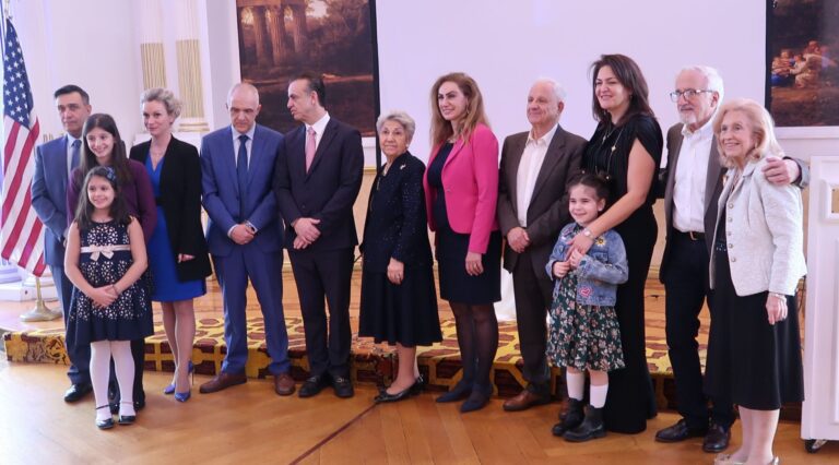 Preserve heritage, inspire generations: International Greek Language Day celebrated on the park terrace