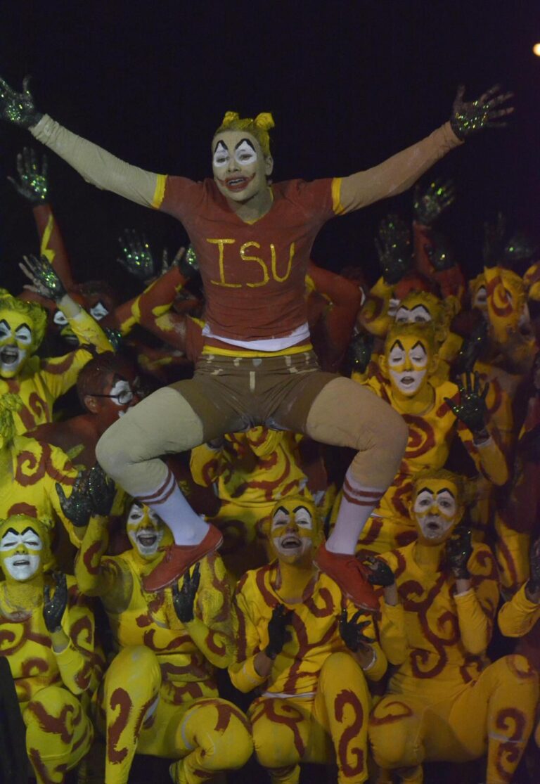 Greek community celebrates homecoming through traditions – Iowa State Daily